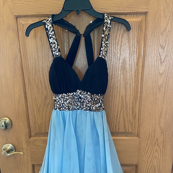 Dresses & Skirts - Formal Dress